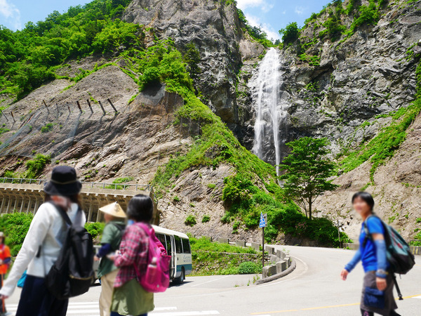 白山白川郷ホワイトロード_ふくべの大滝