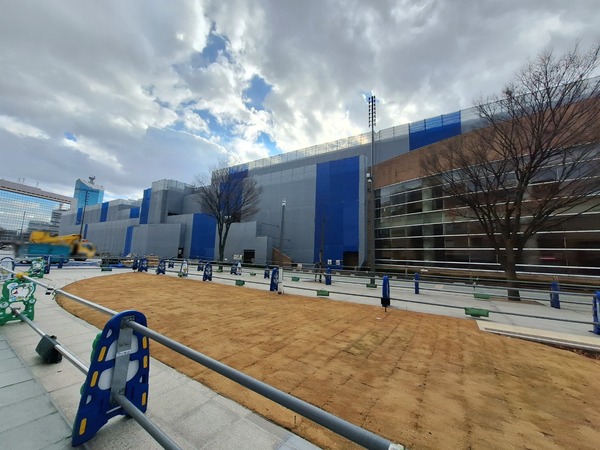 YKK AP ARENA1