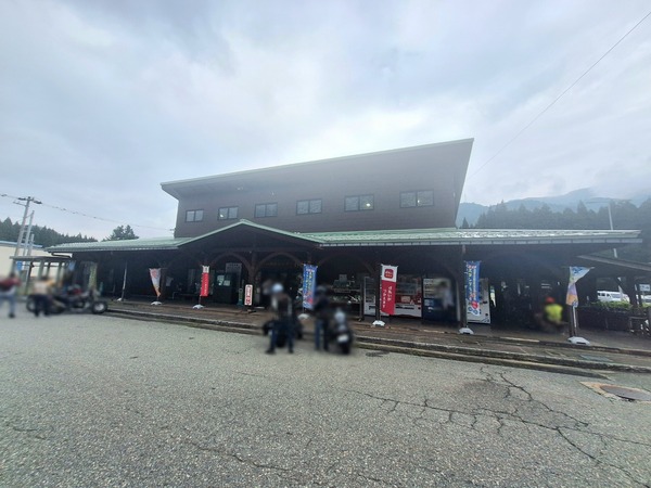 焚き火で暖まろう6