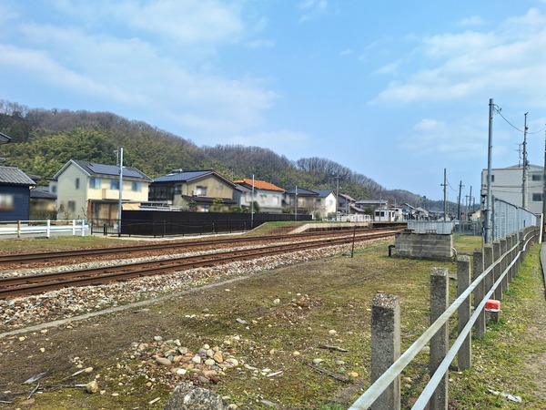 西富山駅西側4