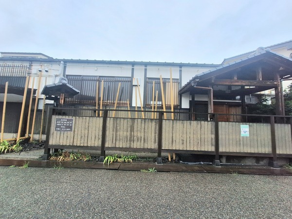 高原鉱泉休業2