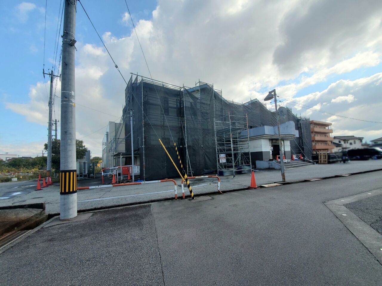 粟島町にあるスーパー銭湯 越のゆ 富山店 がリニューアル工事の為休業してる 富山デイズ 富山県富山市の地域情報サイト