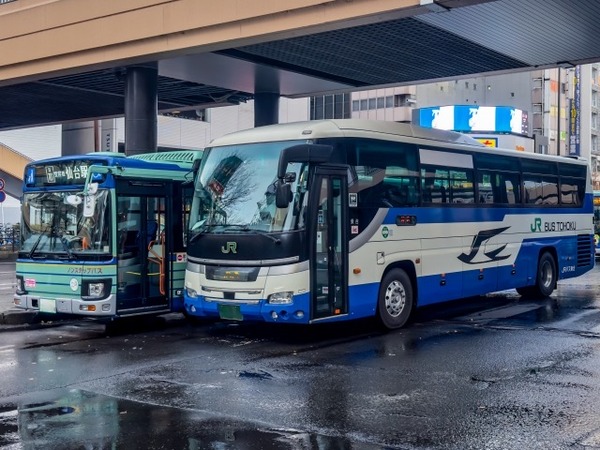 B67D4D9B-9022-434E-AD6F-FBF02E2F5B82