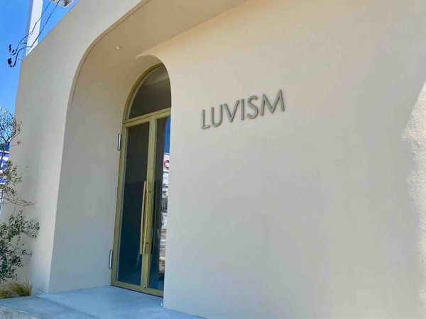 西区小新南に美容室『LUVISM小新店（ラヴィズム）』がオープンするらしい。