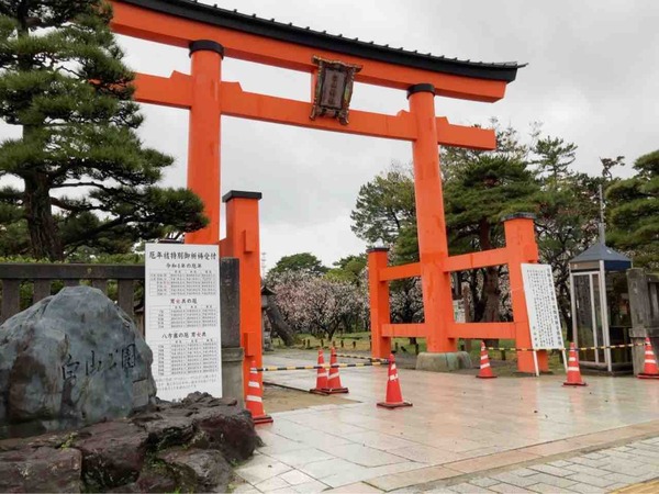 毎年恒例 桜に露店も 白山神社 で五穀豊穣 災難消除を祈る 白山さまの春まつり 開催 4月12日 18日 にいがた通信 新潟県新潟市の地域情報サイト