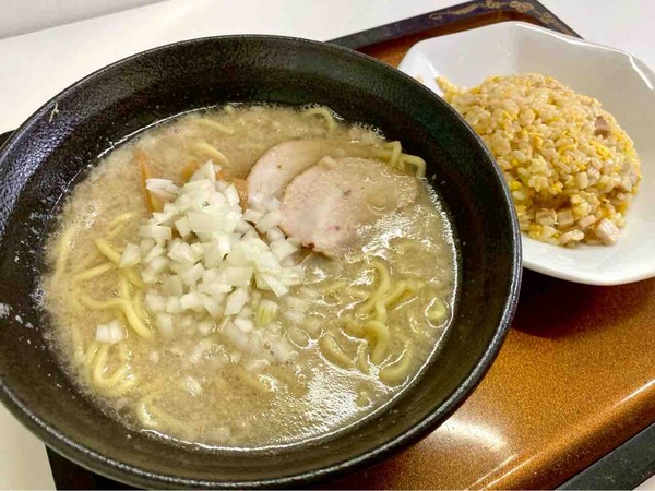 背脂ラーメン大河
