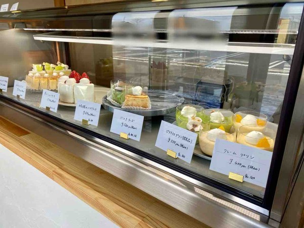 Patisserie éclat（エクラ）