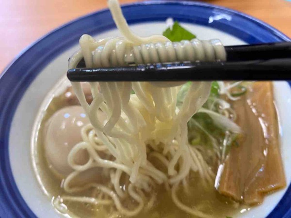 麺や鈴音 味玉付塩らーめん
