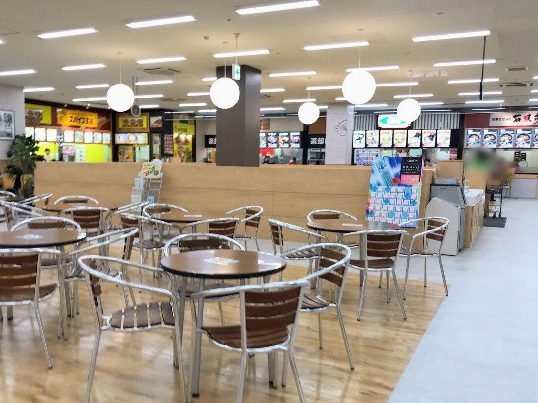 フードコートが大復活!『アピタ新潟西』にあるフードコートが『にしまちKITCHEN(福麦亭、石焼亭、鉄の響)』『スパイス王国mini 』としてリニューアルオープン! にいがた通信 新潟 フードコートが大復活!『アピタ新潟西』にあるフードコートが『にしまちKITCHEN(福麦亭、石焼亭、鉄の響)』『スパイス王国mini 』としてリニューアルオープン! にいがた通信 新潟