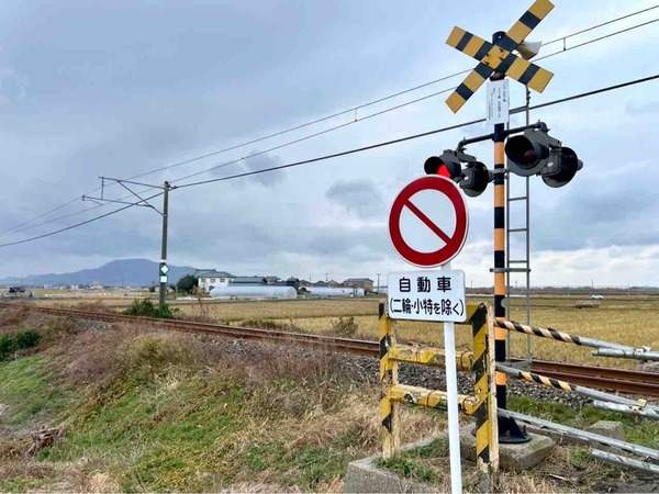 踏切道 全面通行止め