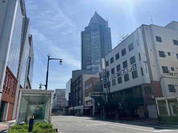 西堀地下駐車場 壁画