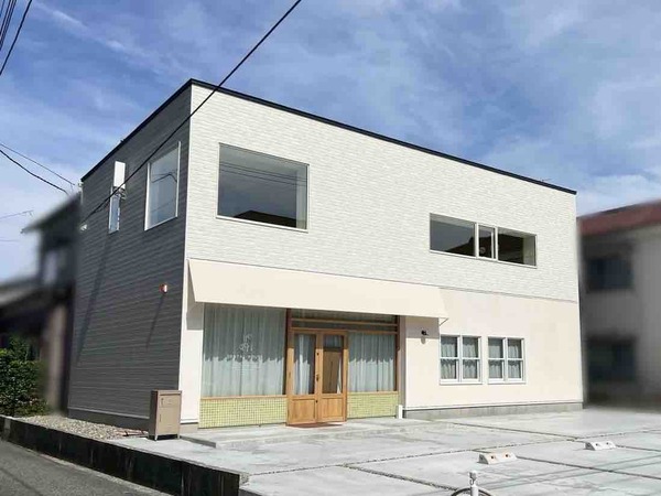 irodori DENTAL HOUSE（イロドリ デンタル ハウス）