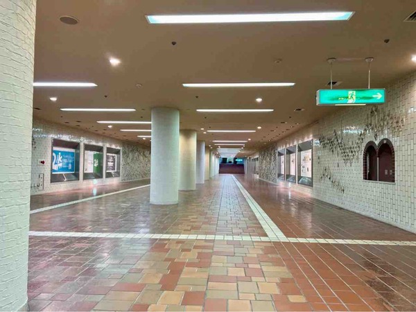 プラーカ新潟地下通路