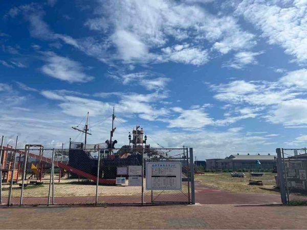 光と船のキラメキ！山の下夜遊びランド