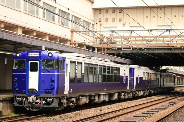 e71660f6d67f31102287b93d720a52dd_s