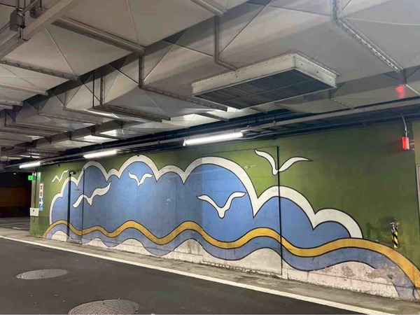 西堀地下駐車場 壁画