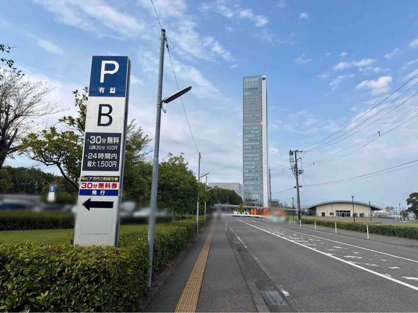 万代島駐車場