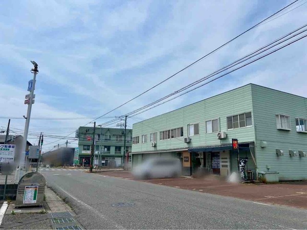 網と鉄板の肉酒場はっぴぃ