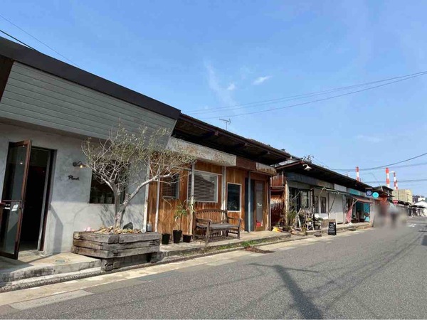 沼垂テラス 朝市