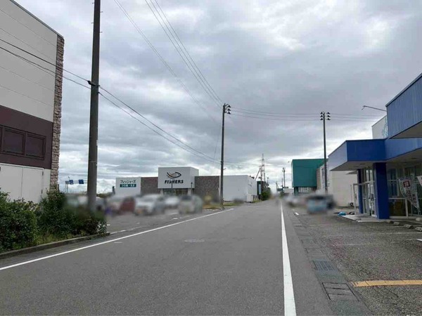 蔦屋書店 竹尾インター店