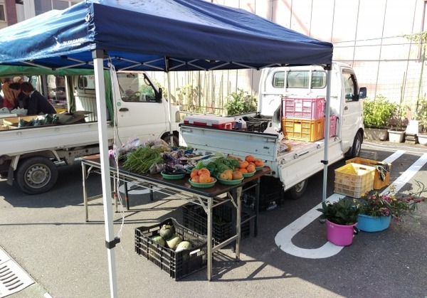 いわむろ軽トラ市