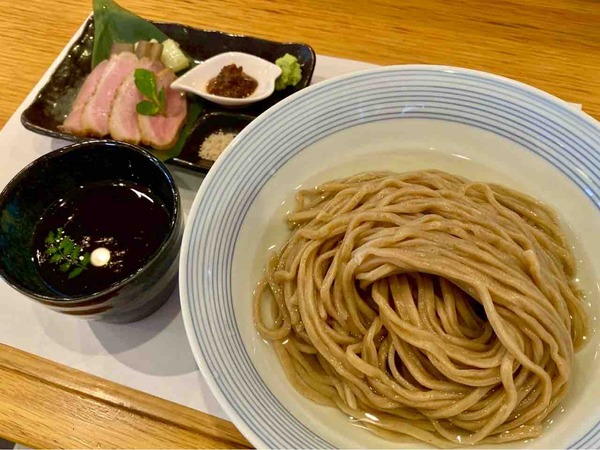 鴨とささ樹