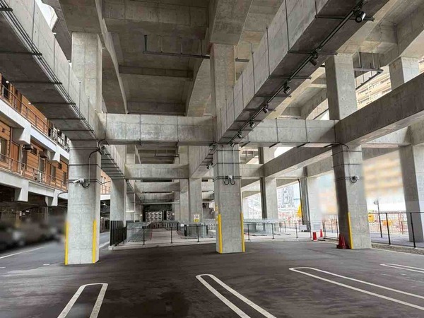 新潟駅 東側高架下