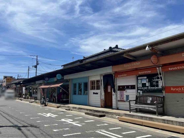 沼垂テラス朝市 レトロナヌッタリ