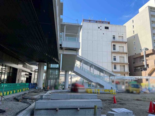 新潟駅 万代広場