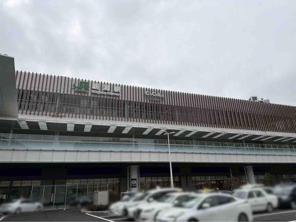 新潟駅 東側高架下