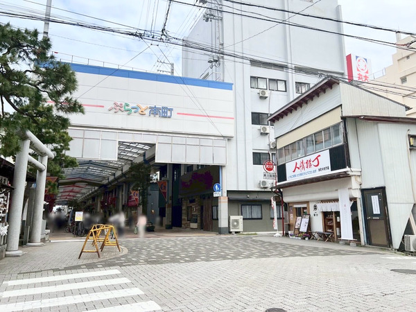 ほんちょう日曜マルシェ