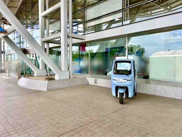 EVトゥクトゥクレンタル in 新潟空港