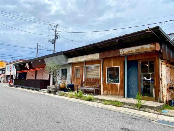 沼垂テラス朝市 いぬねこ