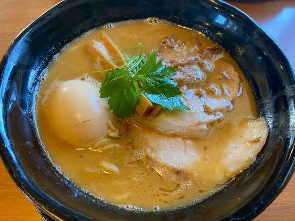 麺や 燈花(とうか)