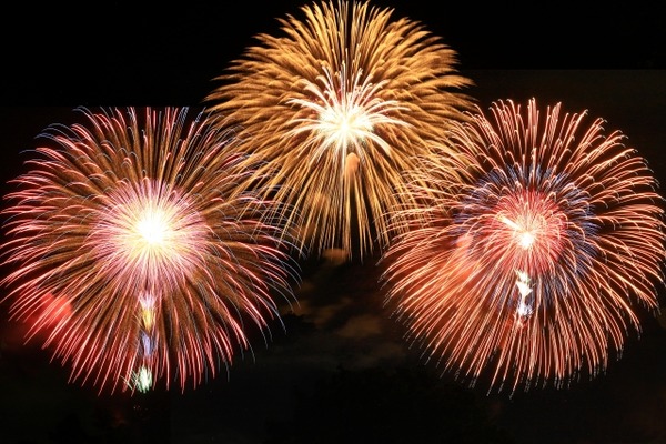 くろとりみんなの花火 越光里