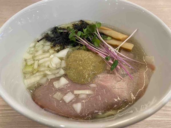 牡蠣と昆布のらー麺専門店MANNISH