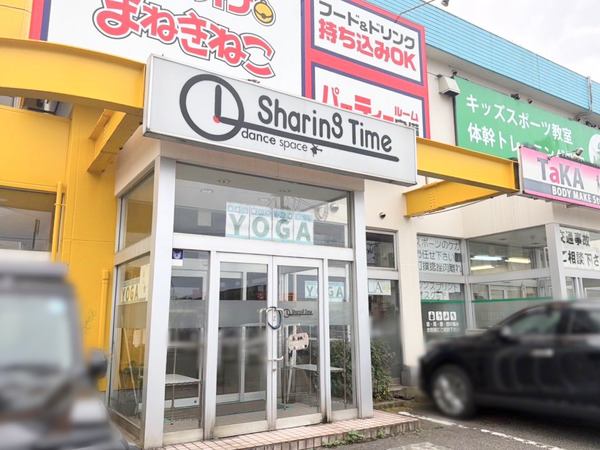 1000枚超のTシャツが集まるナイトマーケット