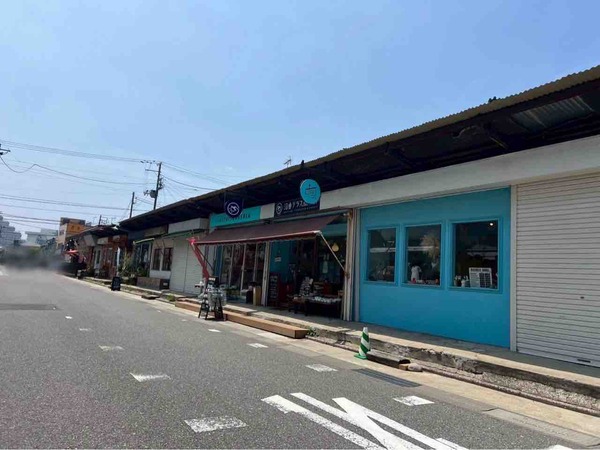 沼垂テラス商店街 朝市