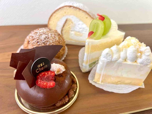 東区はなみずきにオープンした『洋菓子Cherir （シェリール）』で『ダブルチーズ』『ベリーショコラ』『シュークリーム』ほか買って食べてみた。