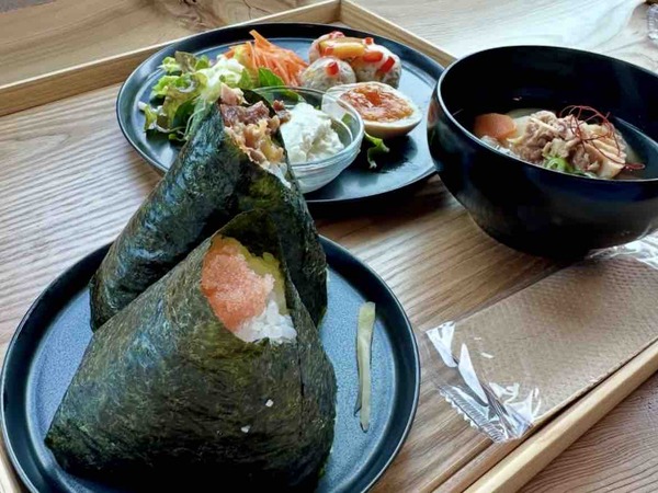 おにぎりハウス