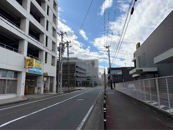パラカ万代シテイ駐車場