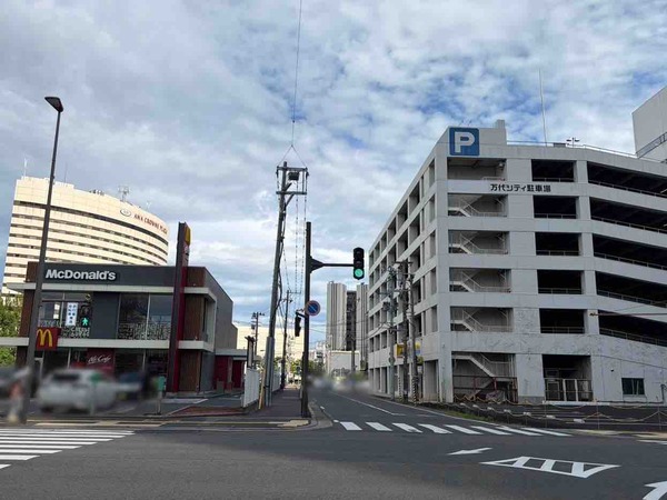 パラカ万代シテイ駐車場