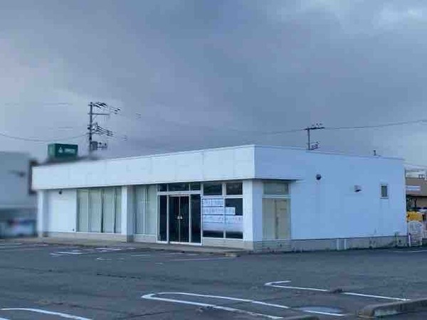 ハチトラ 竹尾店