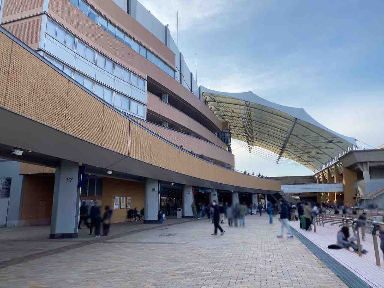 北区笹山『新潟競馬場』内にある「豚汁」が絶品のお店『のぞみ会』が閉店するらしい。 にいがた通信 新潟県新潟市の地域情報サイト