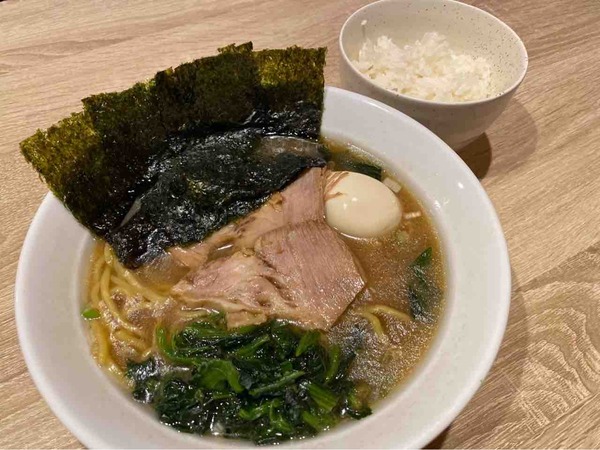 横浜家系ラーメン 秋葉家