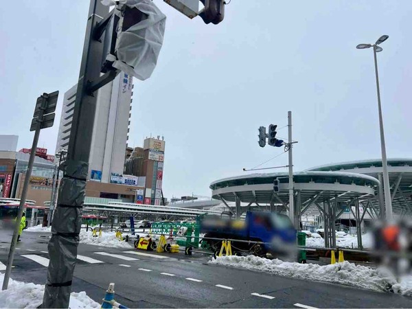 新潟駅前信号機