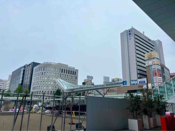 万代広場