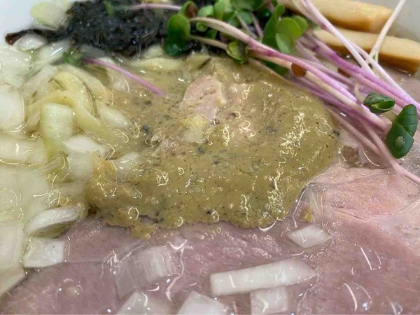 牡蠣と昆布のらー麺専門店MANNISH