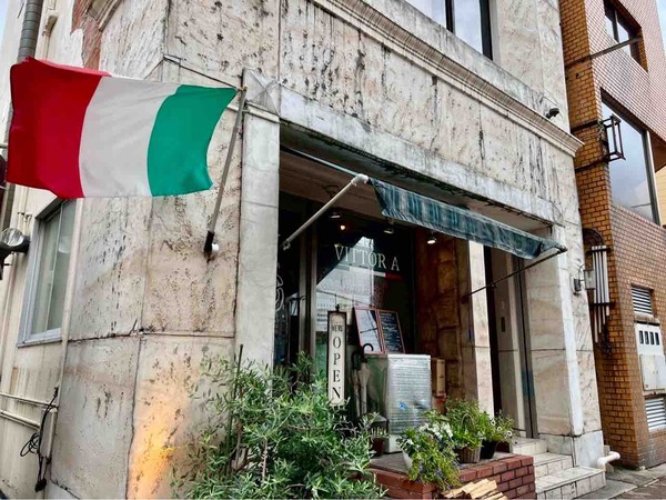 PIZZERIA DA VITTORIA(ピッツェリア・ダ・ヴィットーリア)
