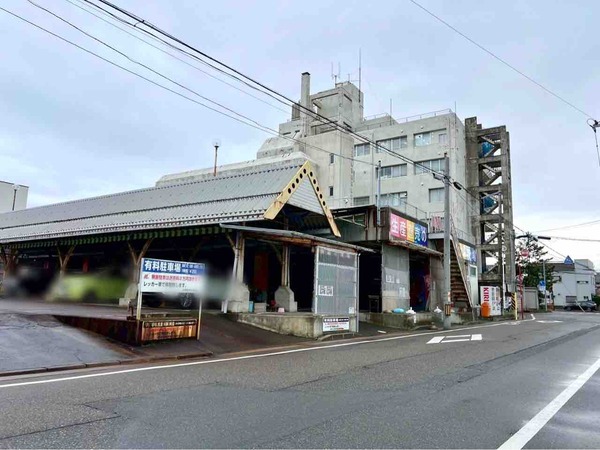 山市場DE朝食を